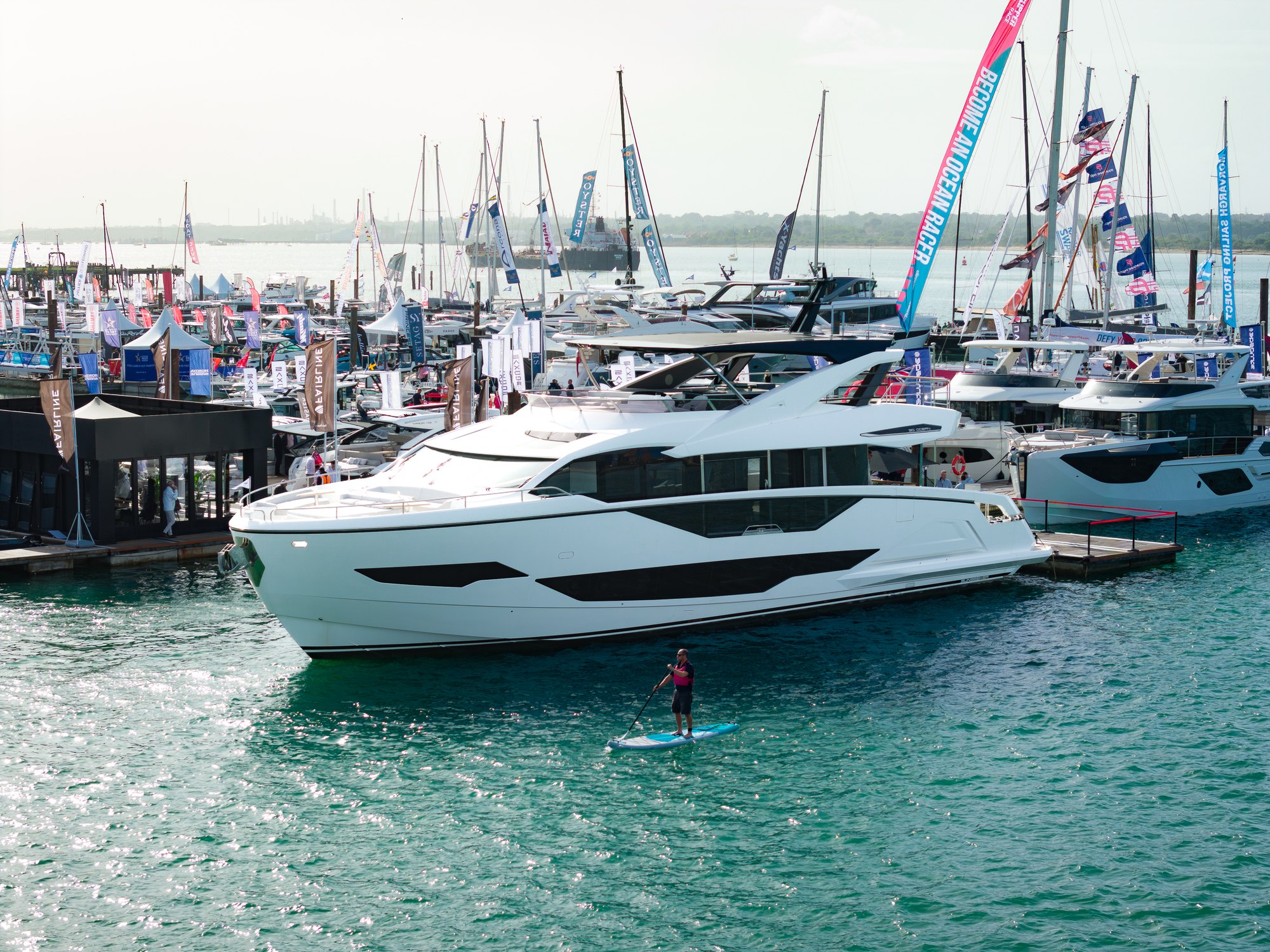 How to cover a major boat show without wasting half the day